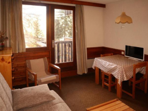 Studio Cosy pour 2 avec Balcon et Prestations de Qualité en Cœur de Station - FR-1-322-503